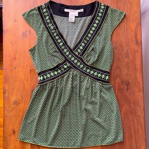 Max Studio Shirt: Green & Black Deep V-Neck Tunic Empire Waist Shirt Top XS